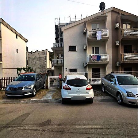 Apartments Skala Sutomore Bagian luar foto