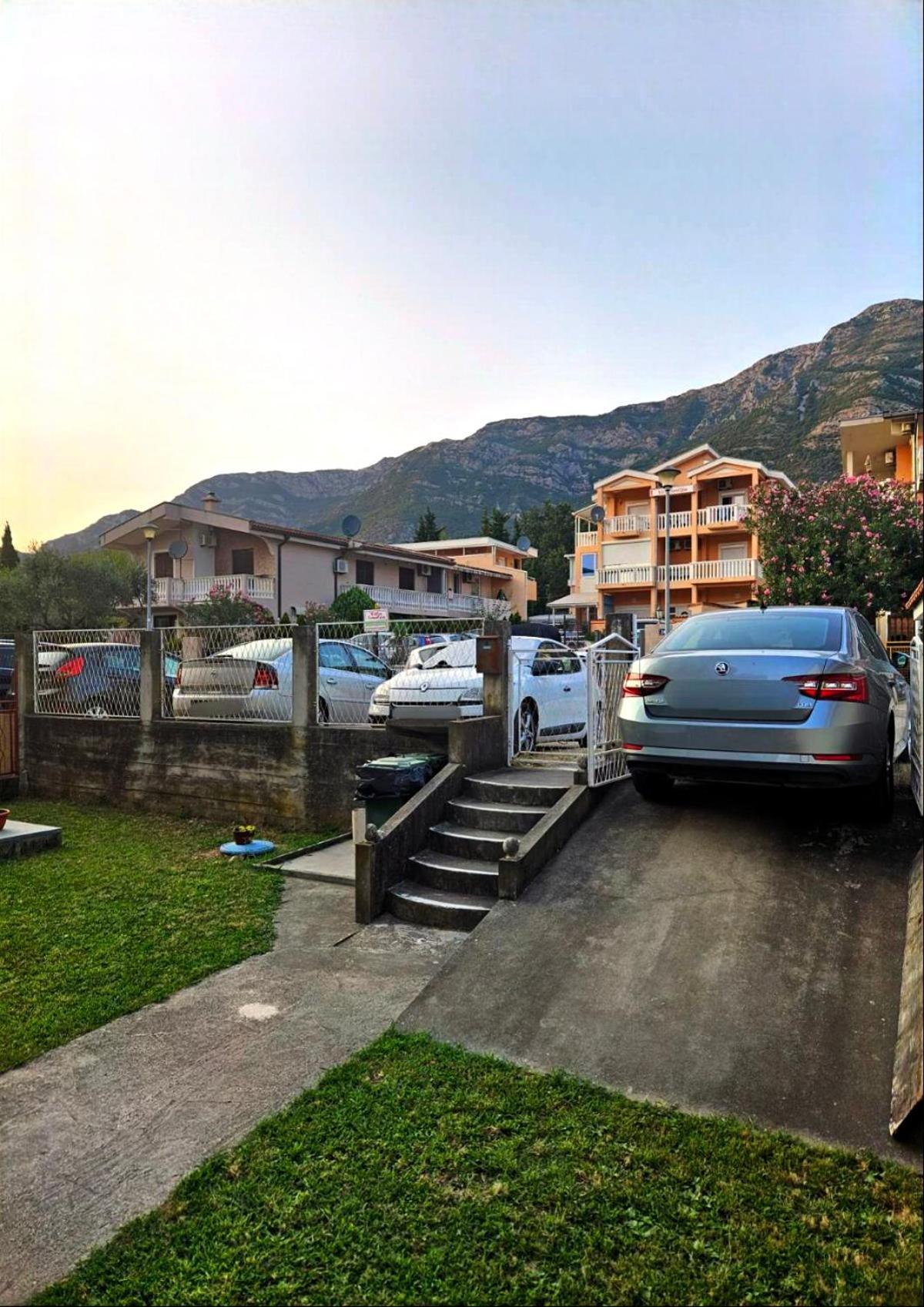 Apartments Skala Sutomore Bagian luar foto
