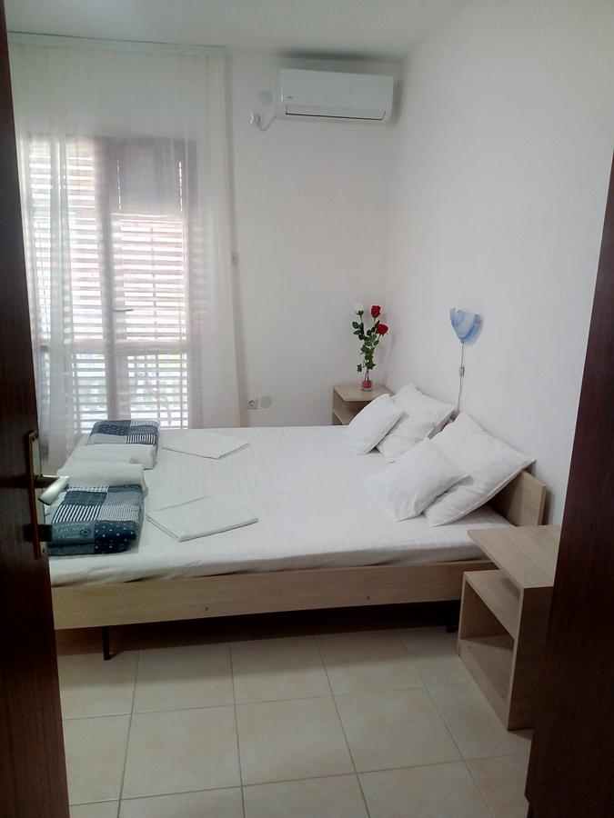 Apartments Skala Sutomore Bagian luar foto